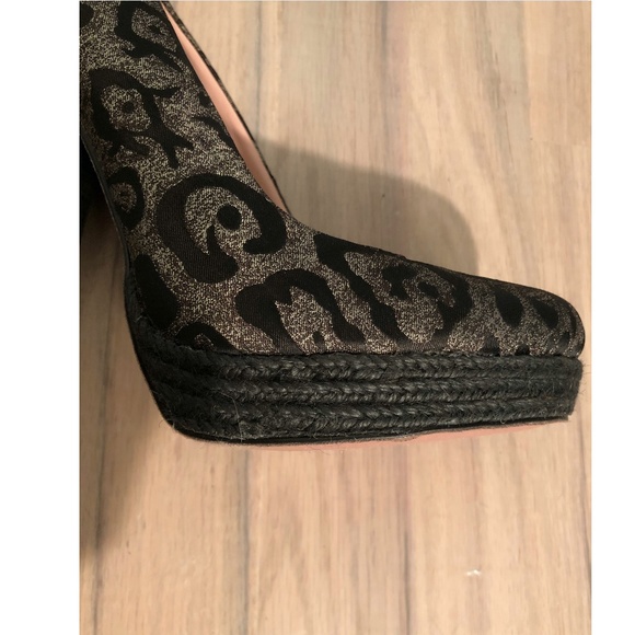 Betsey Johnson Darrlla Leopard Heels - Picture 4 of 7